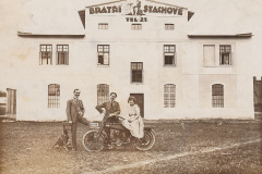 Továrna na opřádaný drát, 1922